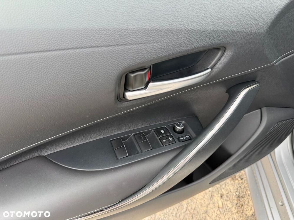 Toyota Corolla 1.8 Hybrid Style - 22