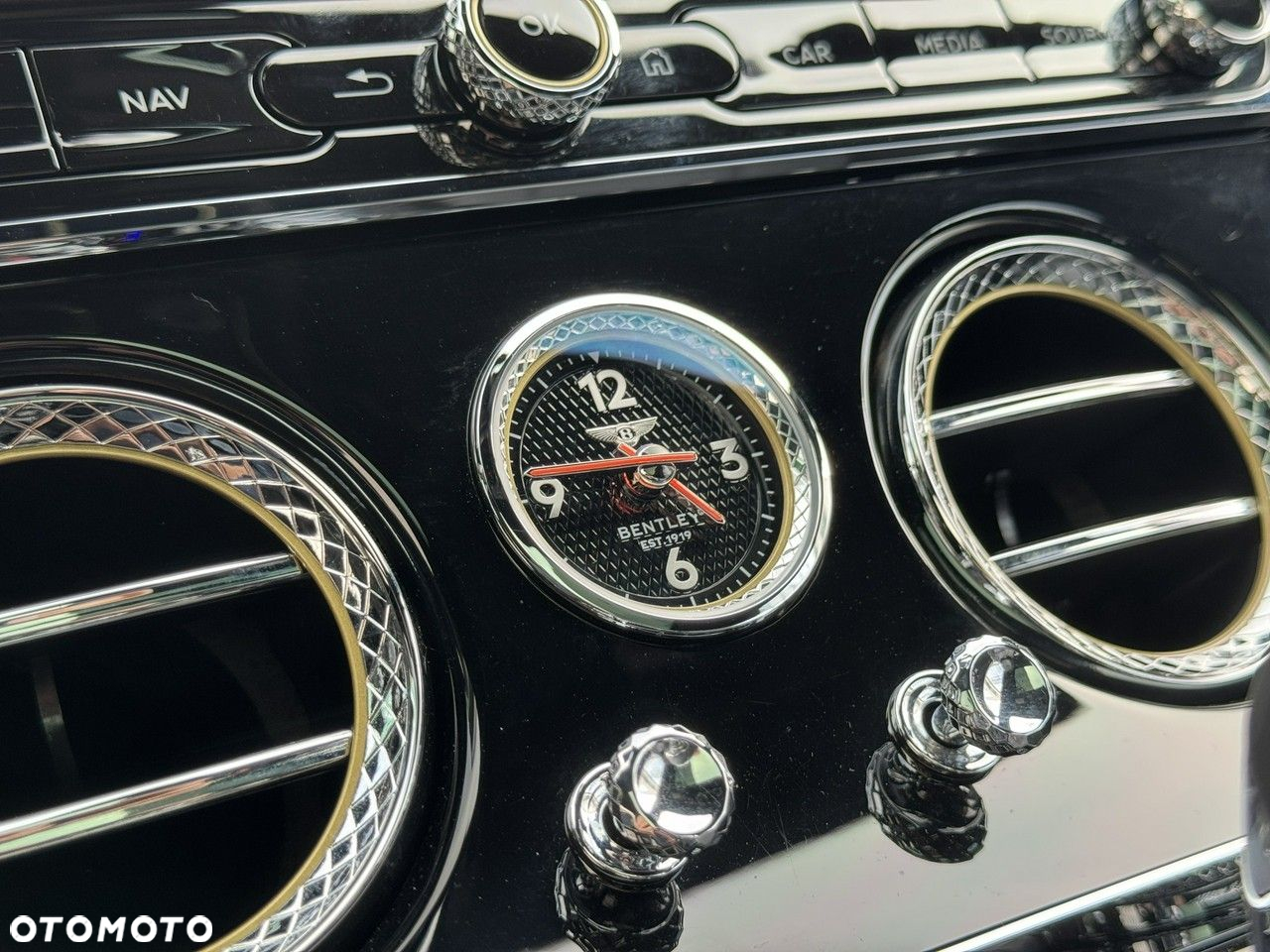 Bentley Continental GT - 39