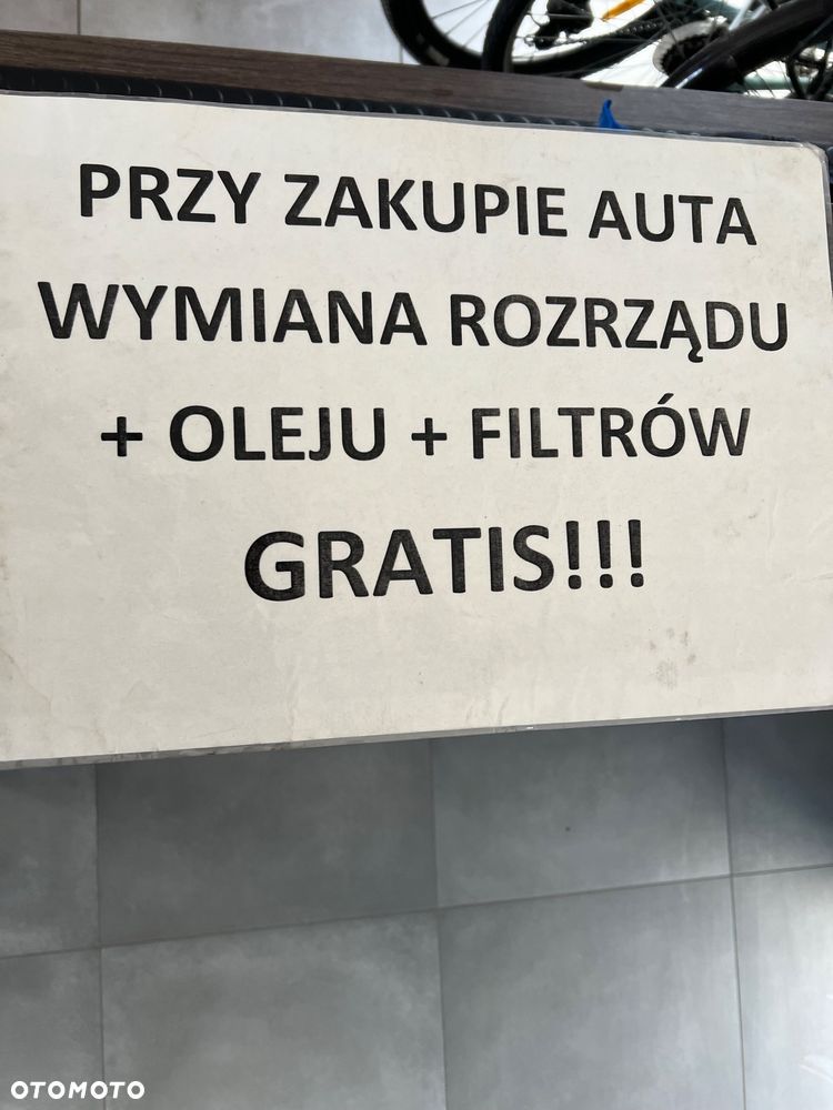 Peugeot 5008 PureTech 130 Stop & Start Allure Business-Paket - 7