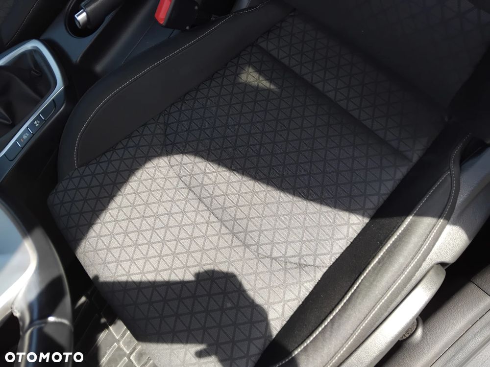 Kia XCeed 1.5 T-GDI M - 19