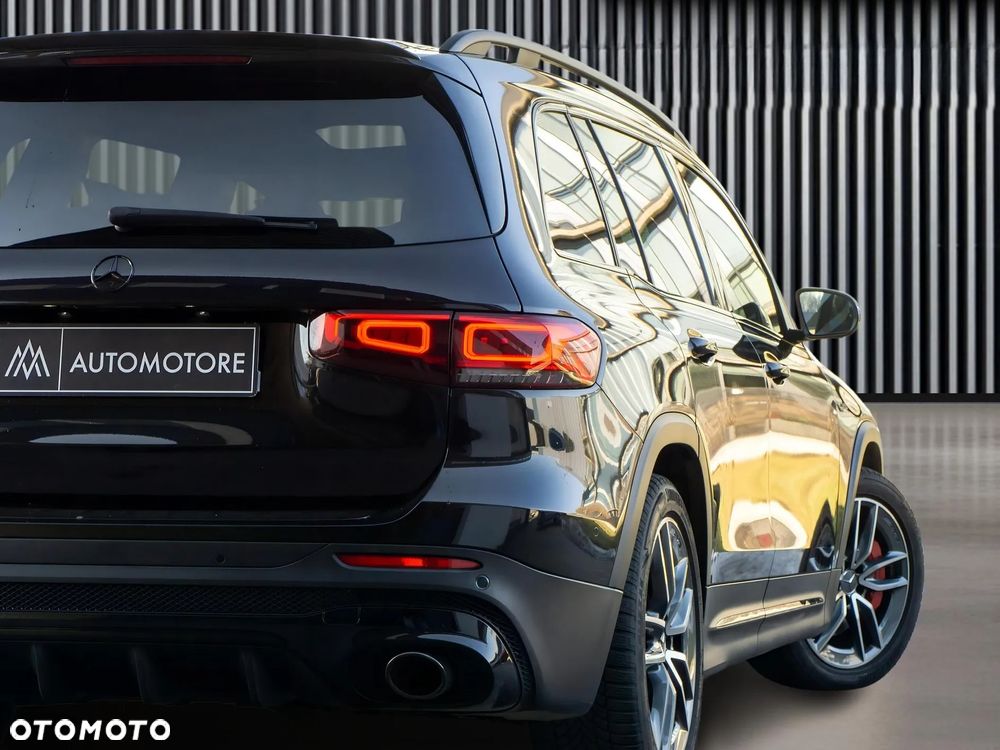 Mercedes-Benz GLB - 12