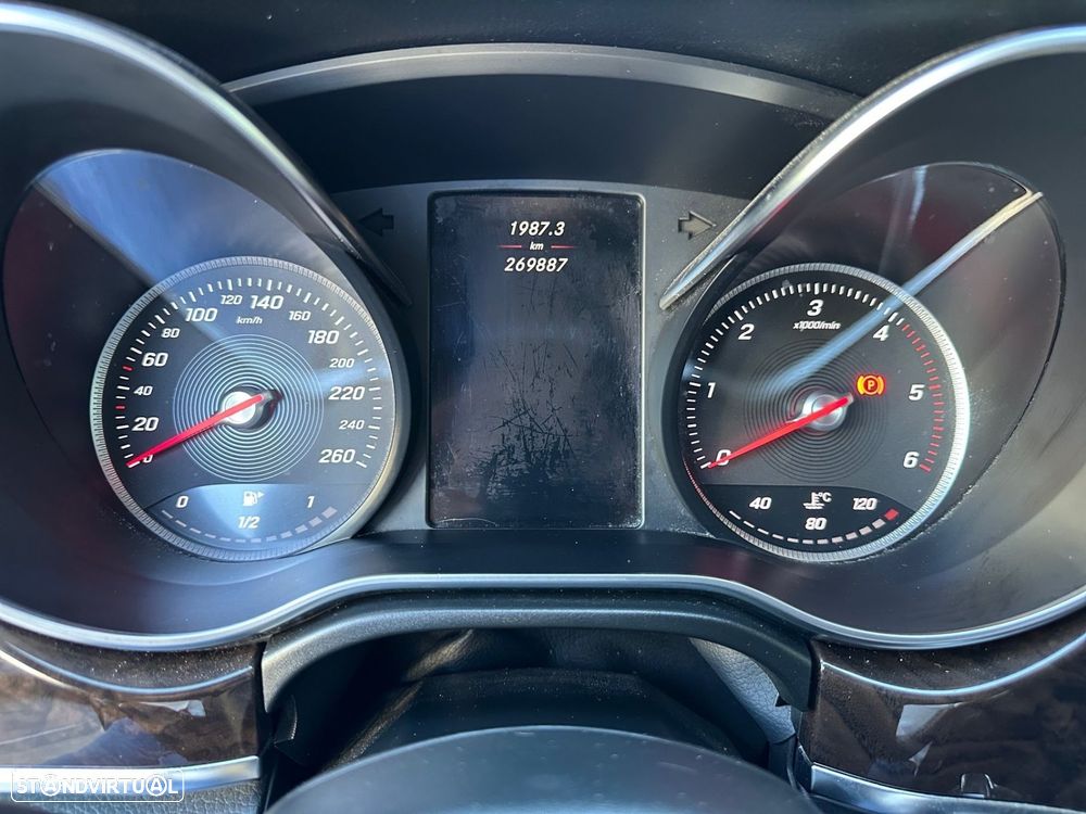 Mercedes-Benz V 220 CDi Avantgarde - 13