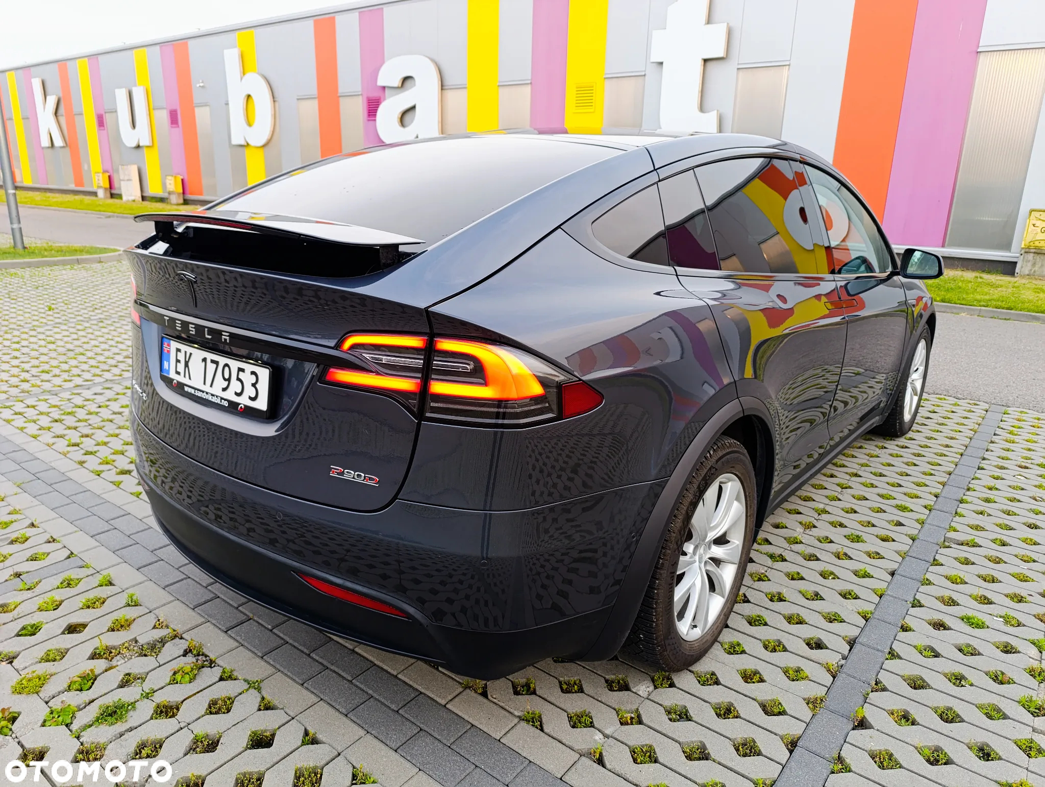 Tesla Model X Performance - 30