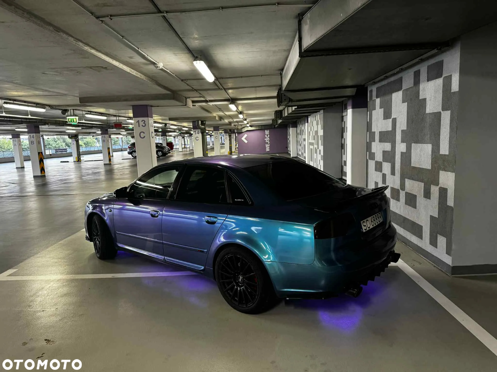 Audi A4 2.0T FSI Quattro - 5