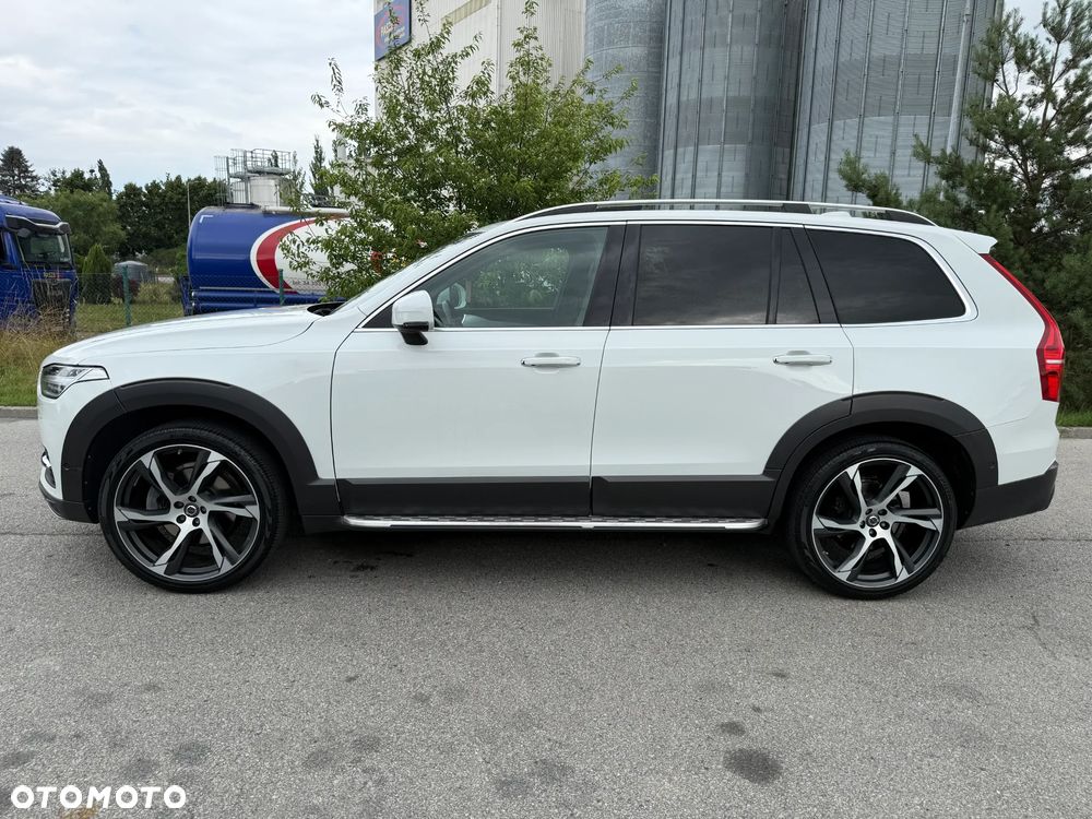 Volvo XC 90 - 8