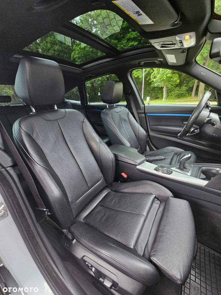 BMW 3GT 335i xDrive - 10