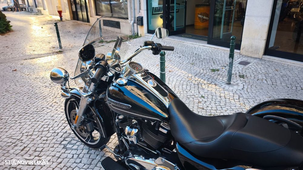 Harley-Davidson Tour Trike Freewheeler - 4