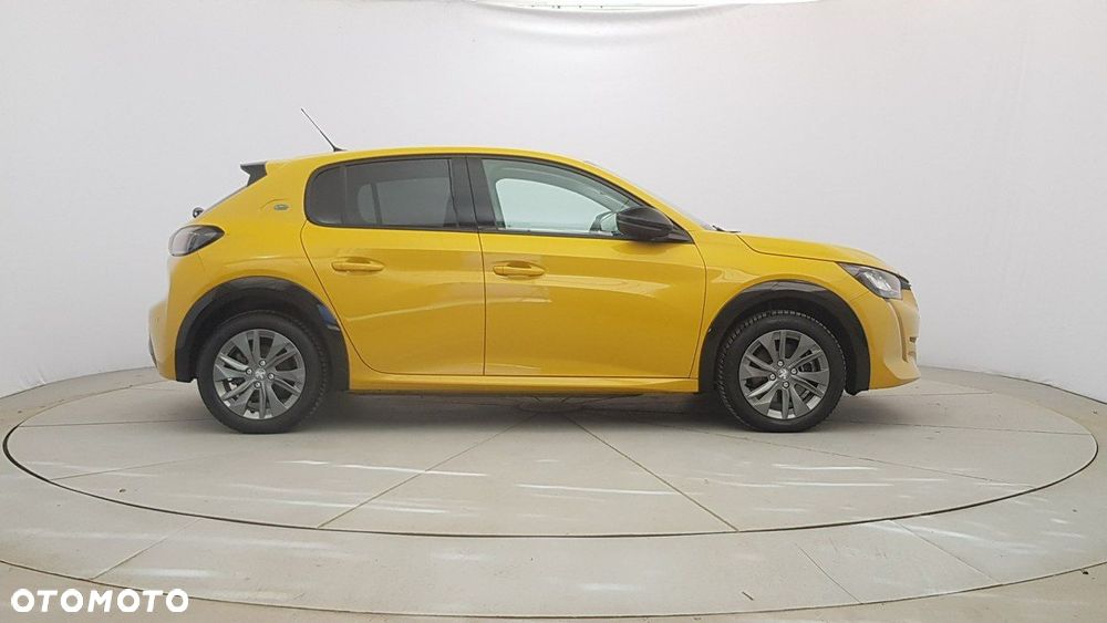 Peugeot 208 Allure - 8
