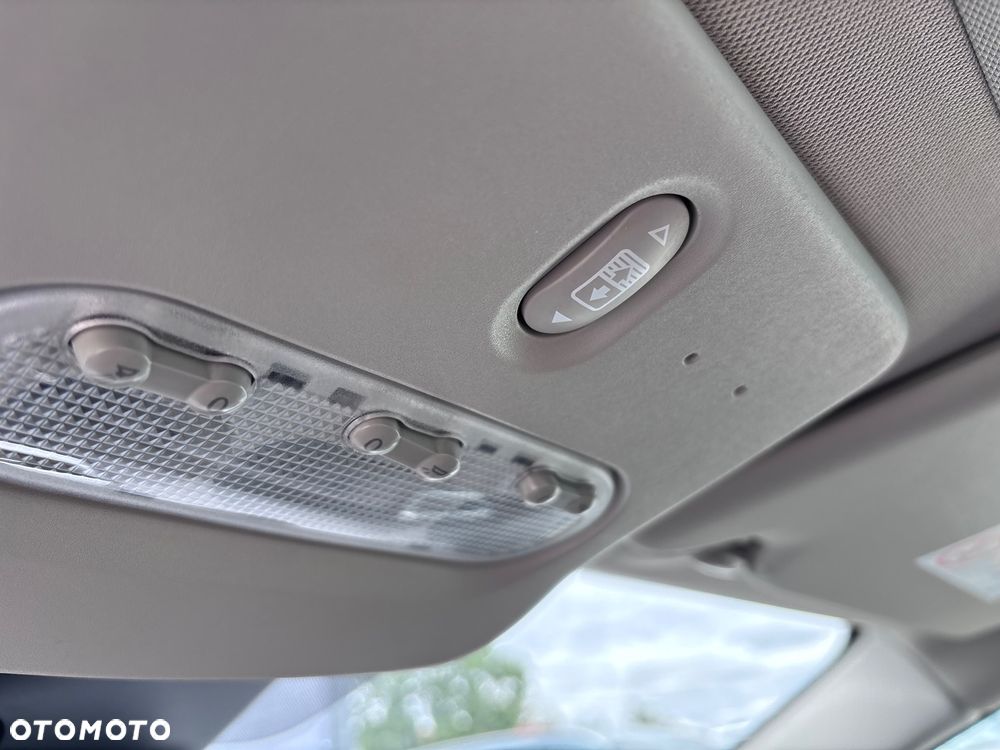 Nissan Qashqai 1.3 DIG-T N-Connecta - 34