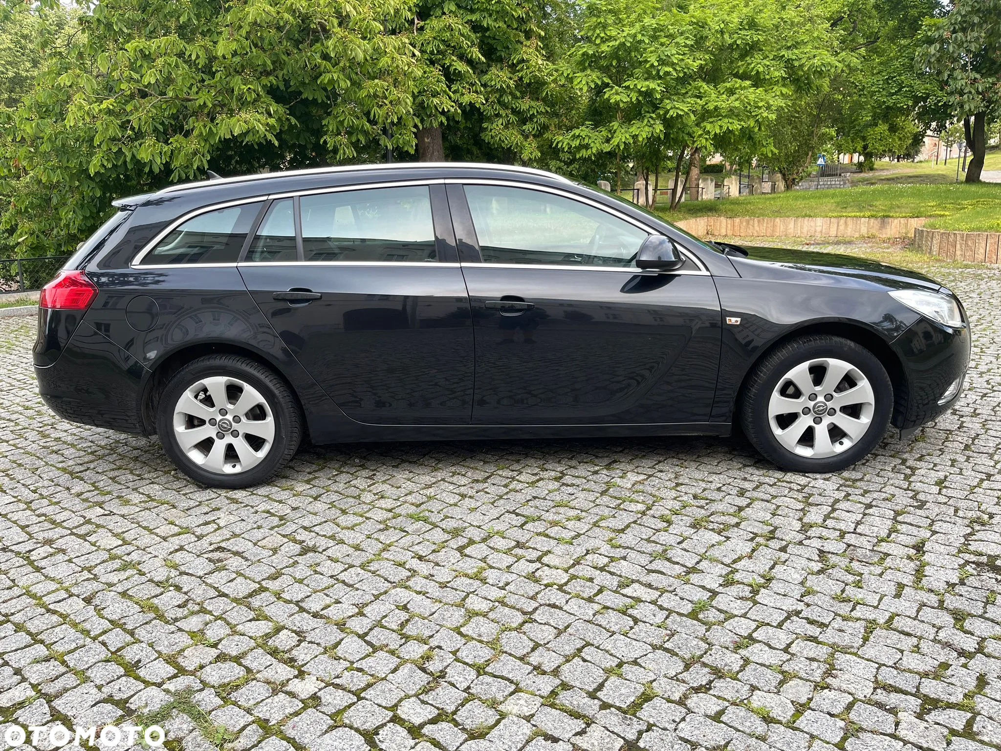 Opel Insignia 1.6 Sports Tourer Design Edition - 4