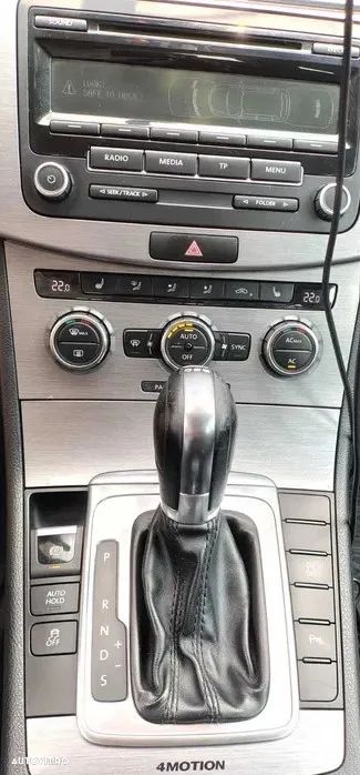 Volkswagen Passat - 8