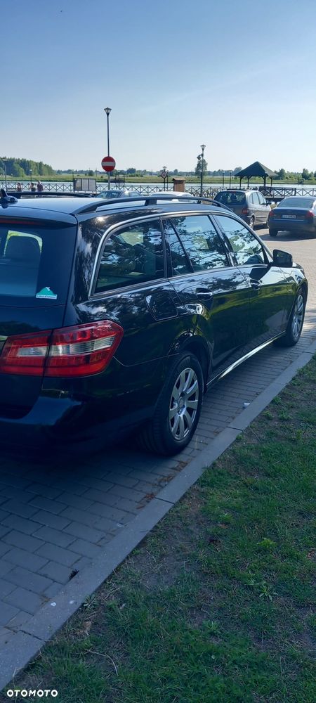 Mercedes-Benz Klasa E 220 CDI DPF BlueEFFICIENCY Automatik Elegance - 3