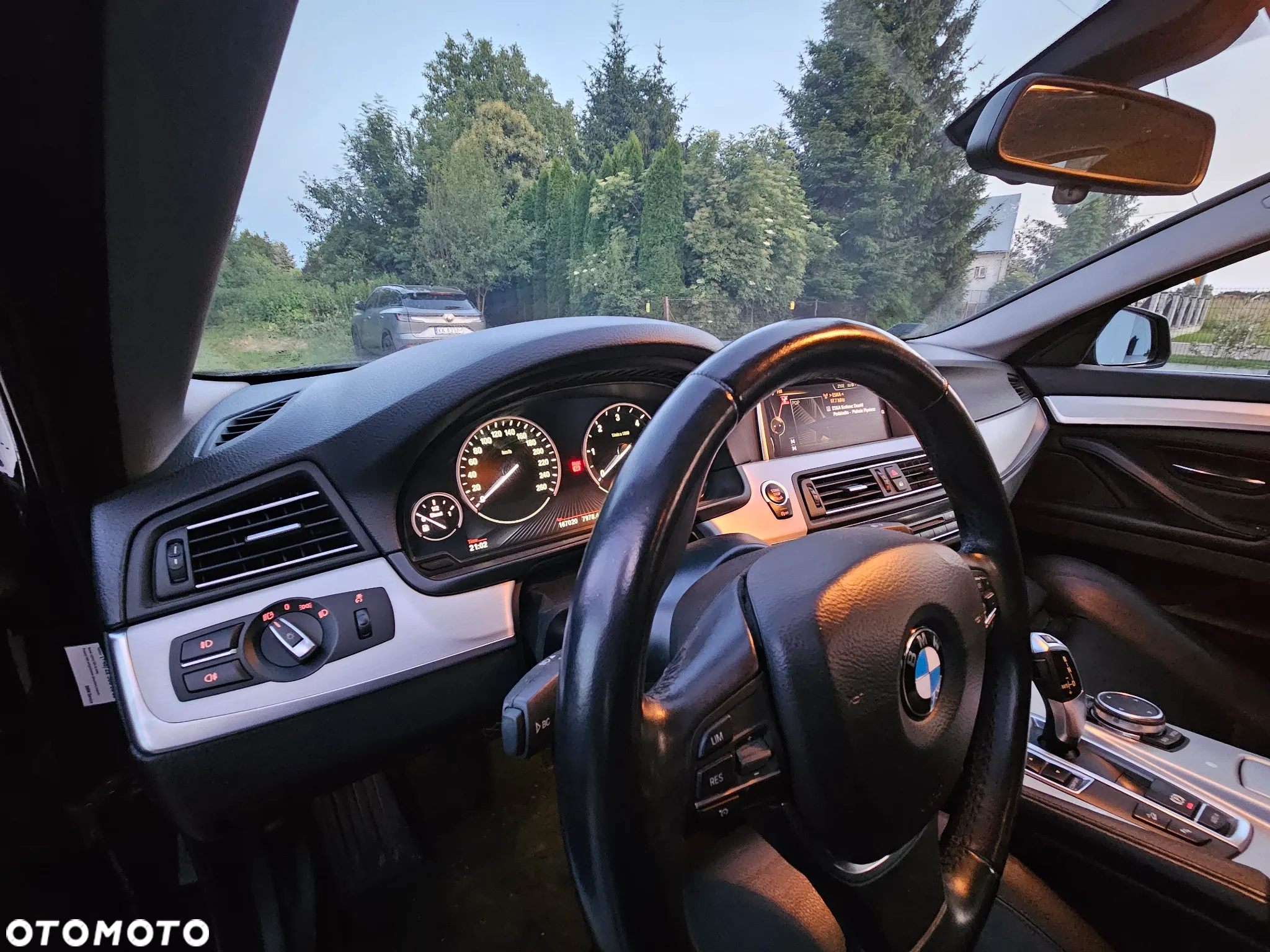 BMW Seria 5 525d xDrive - 8