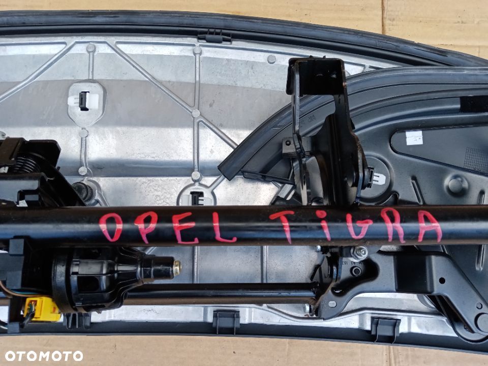 Roleta bagażnika dachu mechanizm Opel Tigra B II 93162529 - 9