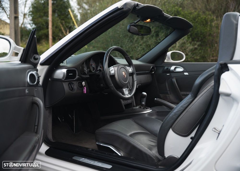Porsche 911 (997) Turbo Cabriolet - 6