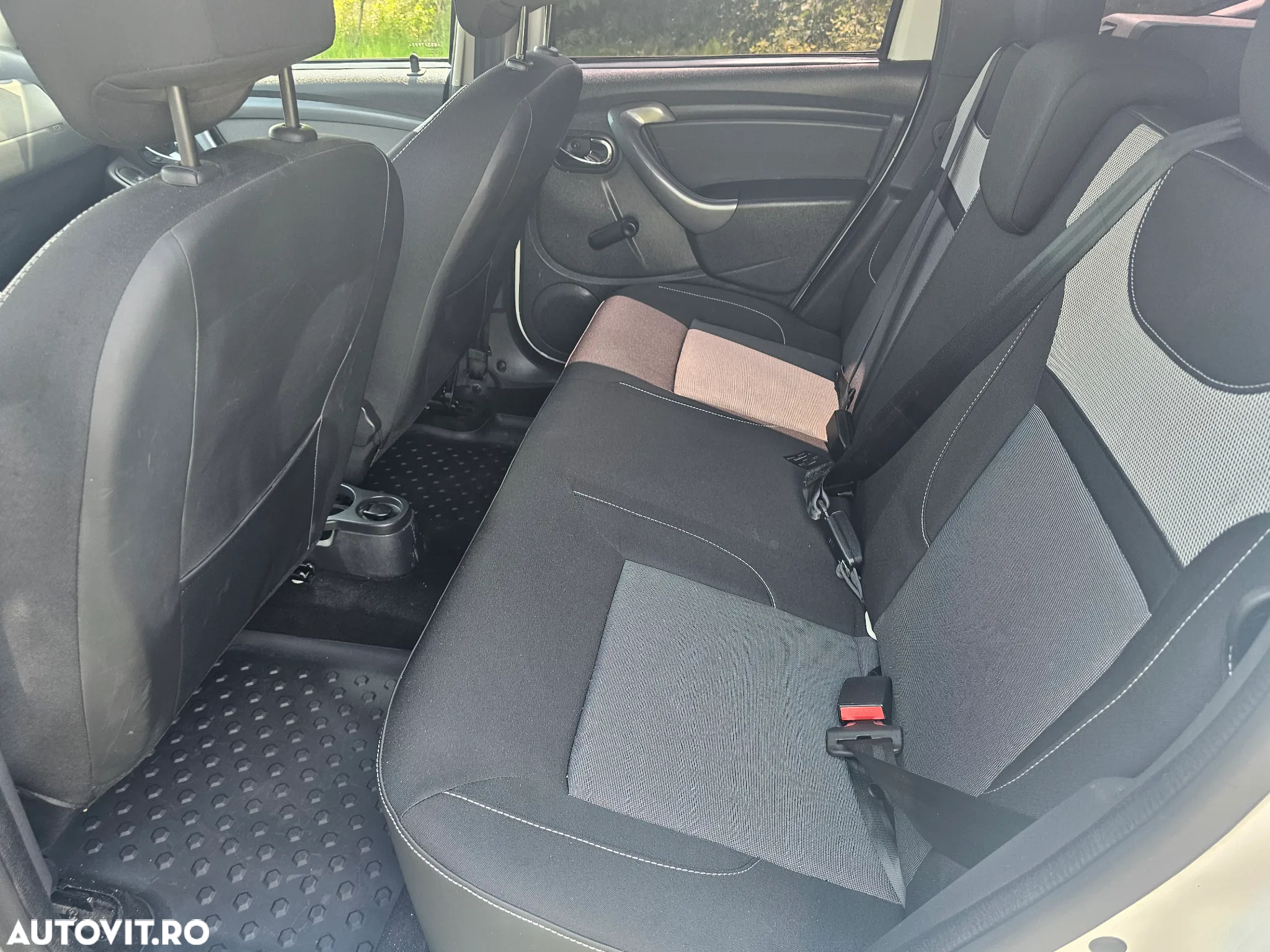 Dacia Duster dCi 110 FAP 4x4 Prestige - 12