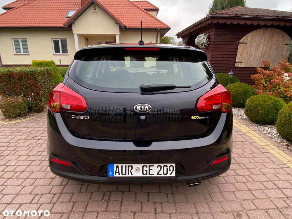 Kia Ceed - 9