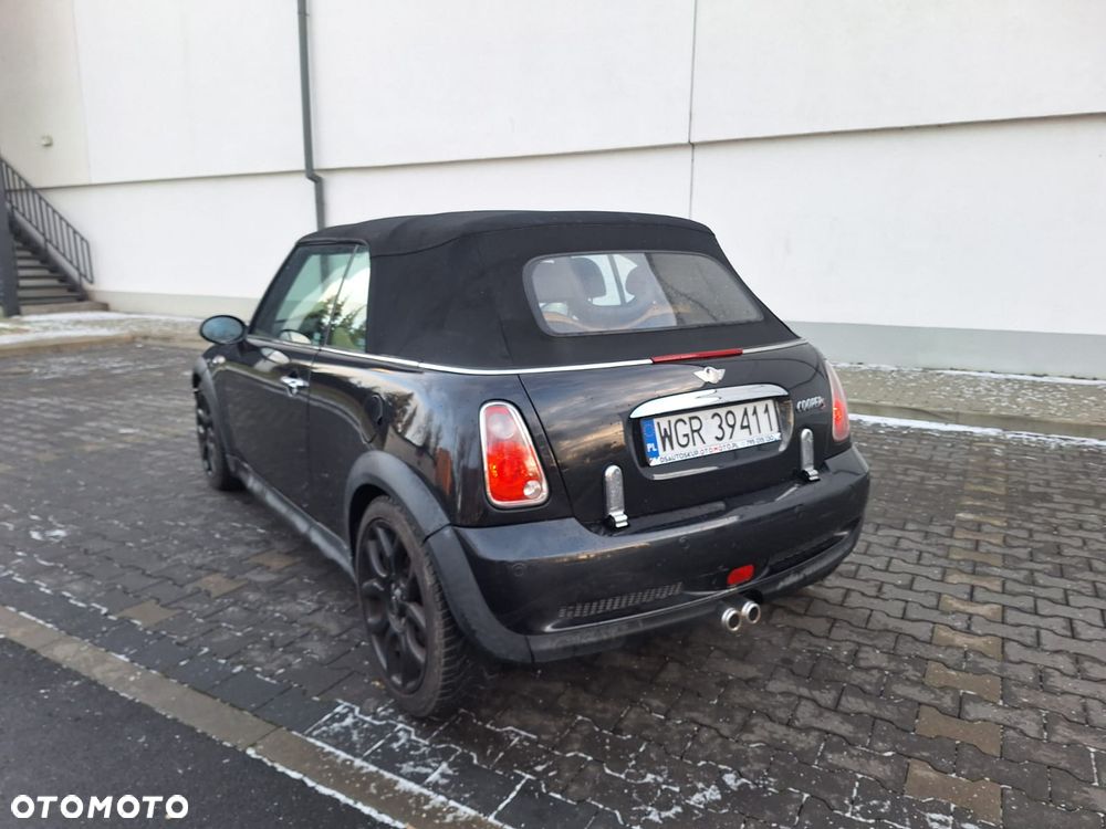 MINI Cooper S Sidewalk - 10