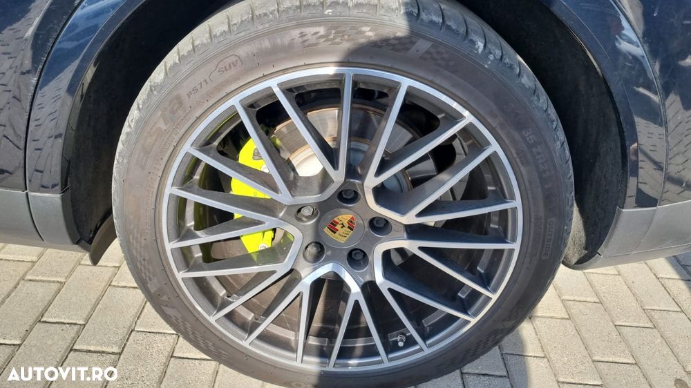 Porsche Cayenne E-Hybrid Tiptronic S - 28