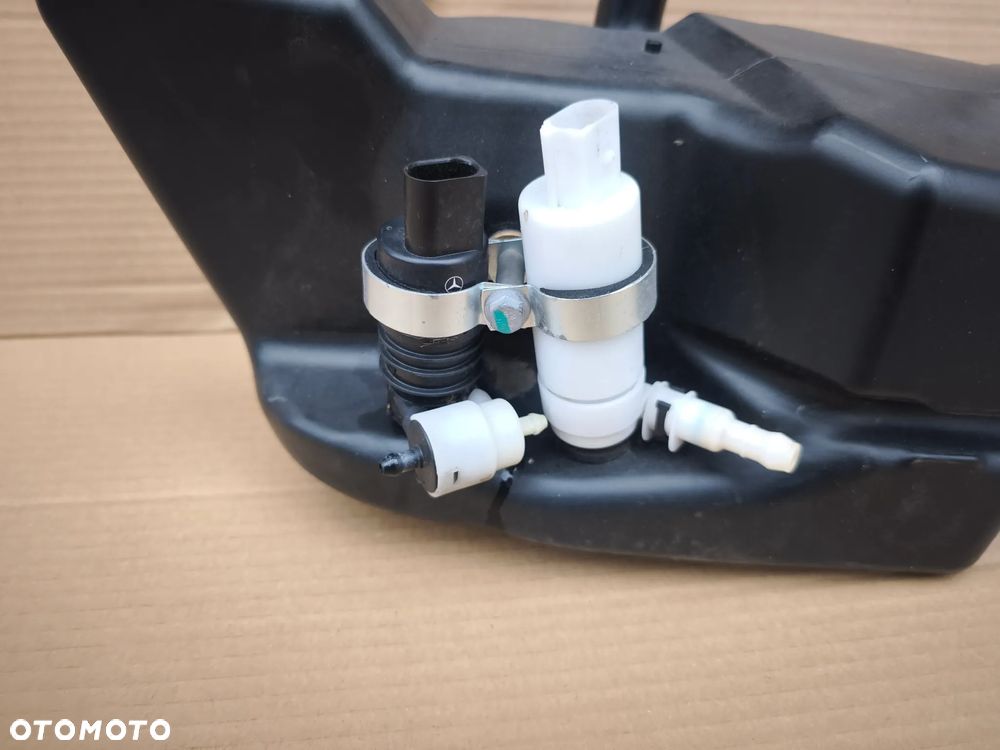 Zbiornik spryskiwaczy Mercedes G-klasa w463 a4638600960 - 3