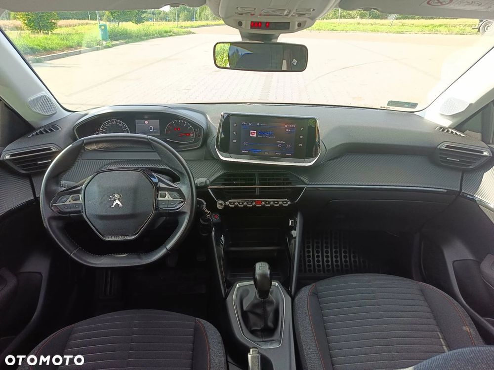 Peugeot 208 1.2 PureTech Allure S&S - 8
