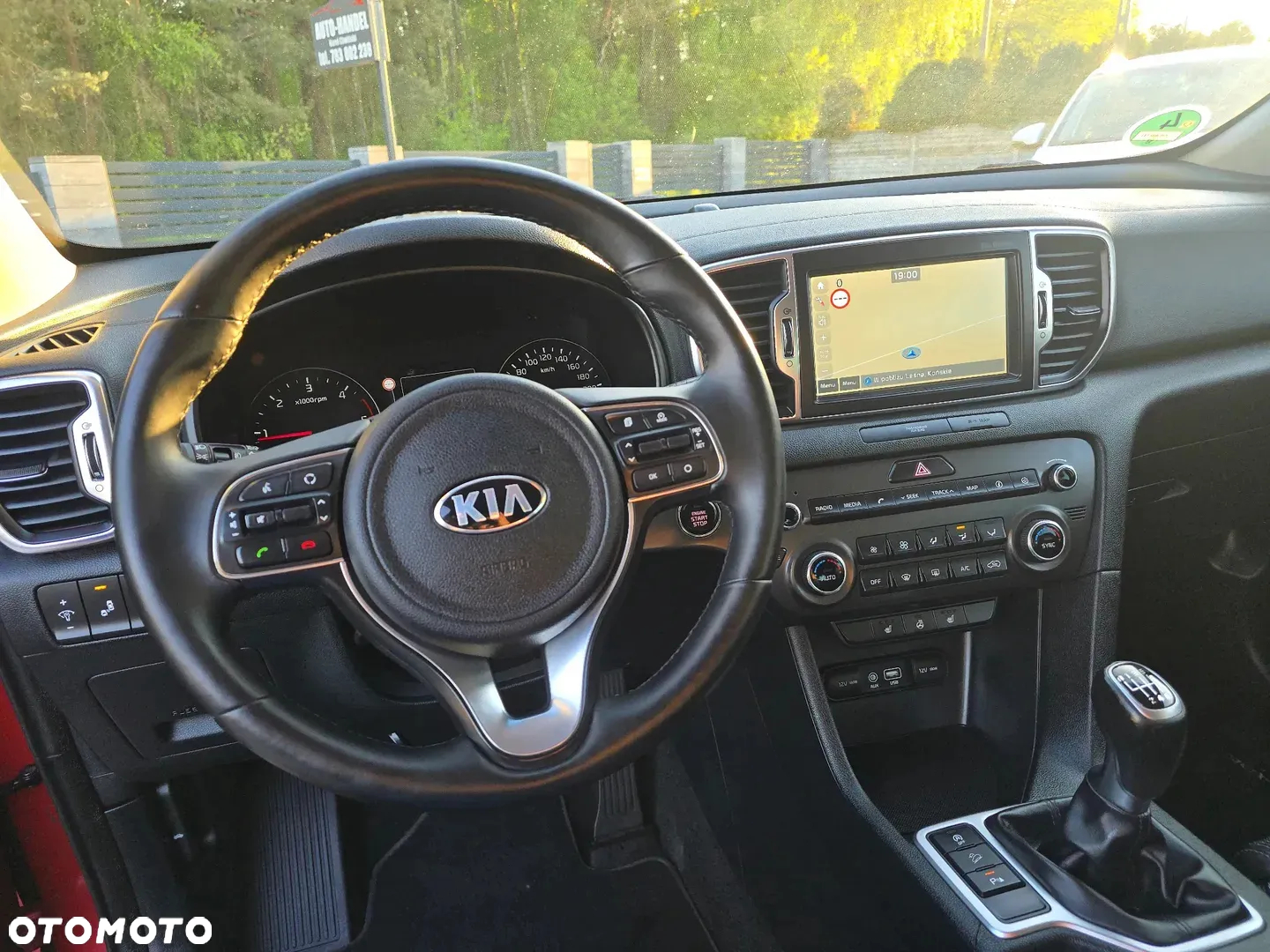 Kia Sportage 2,0 CRDI 2WD ISG Spirit - 28