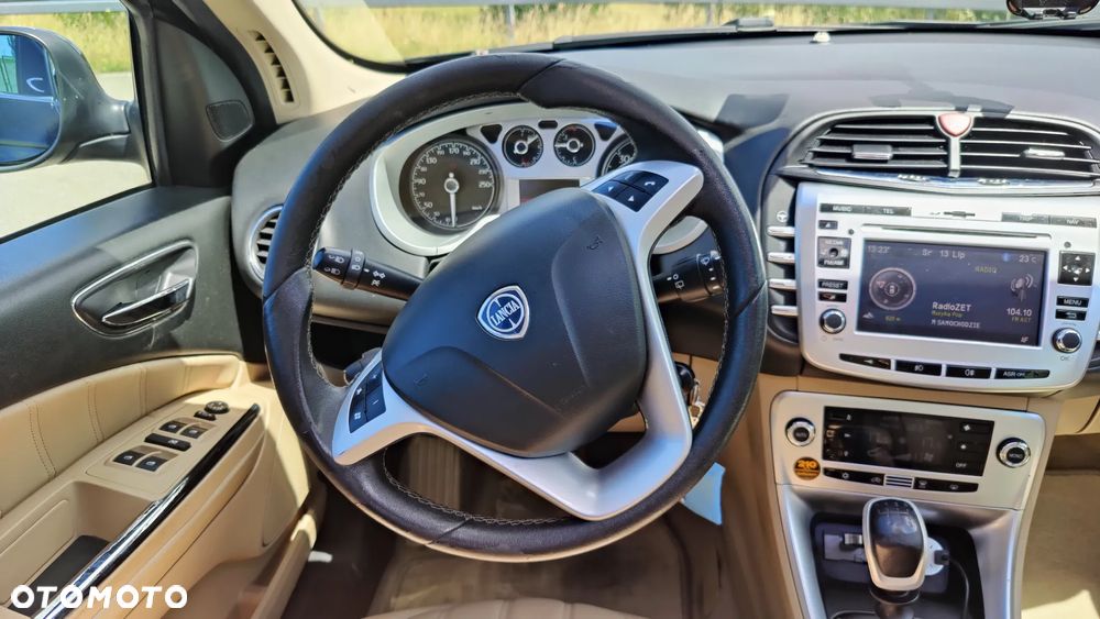 Lancia Delta 1.9 MJ TB Platino - 7