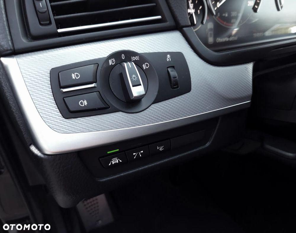 BMW Seria 5 520d Efficient Dynamics M Sport sport - 13