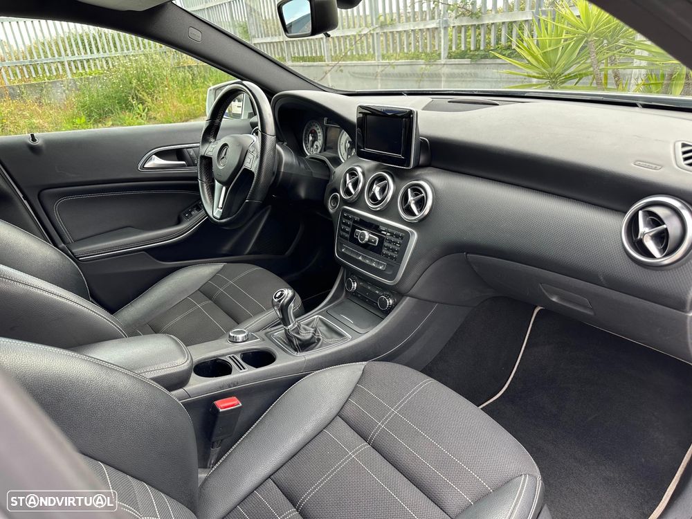 Mercedes-Benz A 180 CDI (BlueEFFICIENCY) Urban - 12