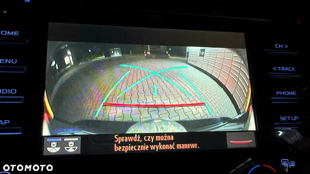 Toyota Camry 2.5 Hybrid Executive CVT - 25