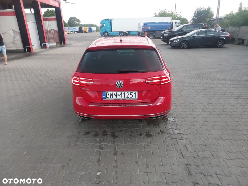 Volkswagen Passat - 8