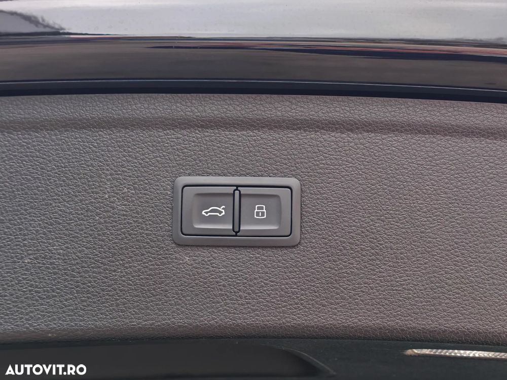 Audi Q5 50 TFSIe quattro S tronic S line business - 39
