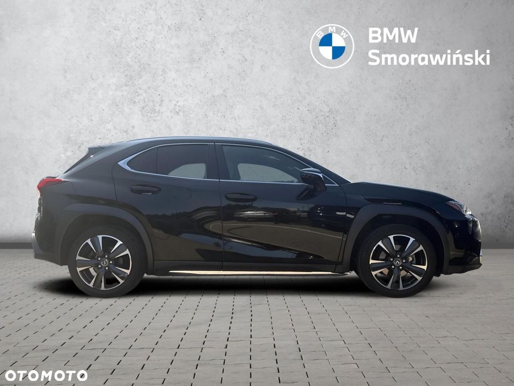Lexus UX - 7