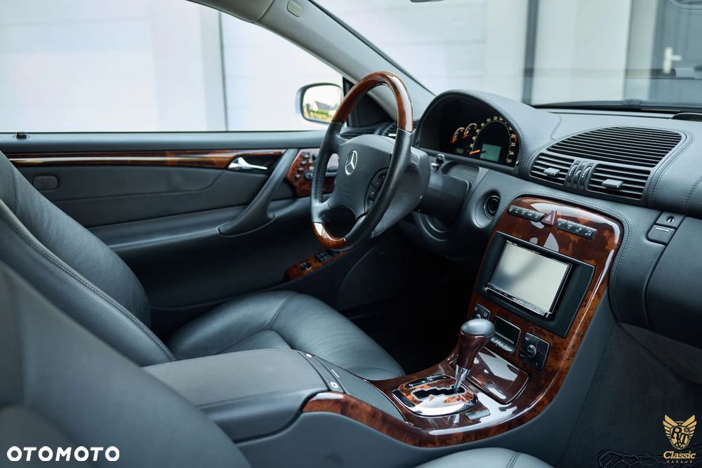 Mercedes-Benz CL 500 - 8