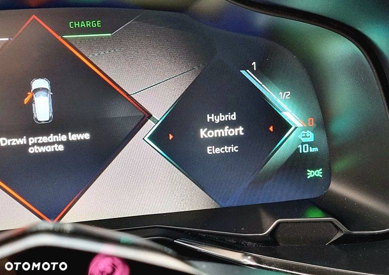 DS Automobiles DS 7 Crossback 1.6 E-Tense Performance Line + - 30