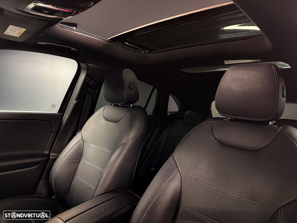 Mercedes-Benz GLA 250 - 4