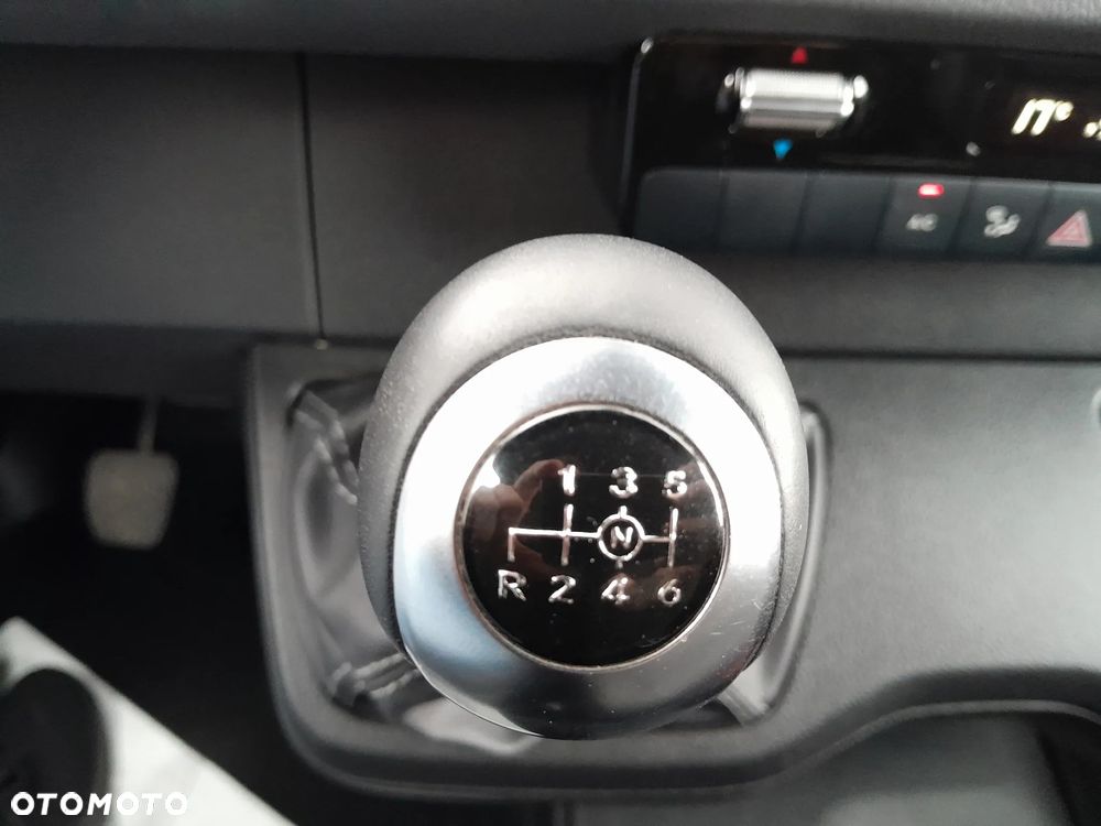 Mercedes-Benz Sprinter 317 - 13