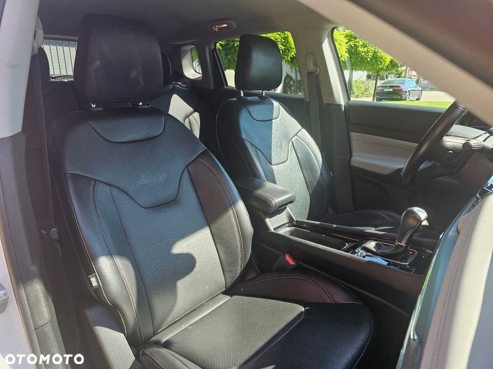 Jeep Compass - 13