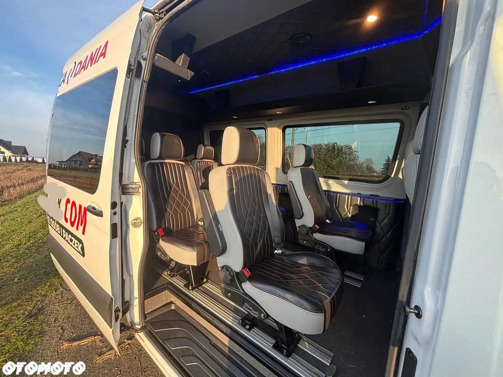 Mercedes-Benz Sprinter - 9