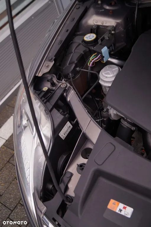 Ford Mondeo 1.6 TDCi Ambiente - 39