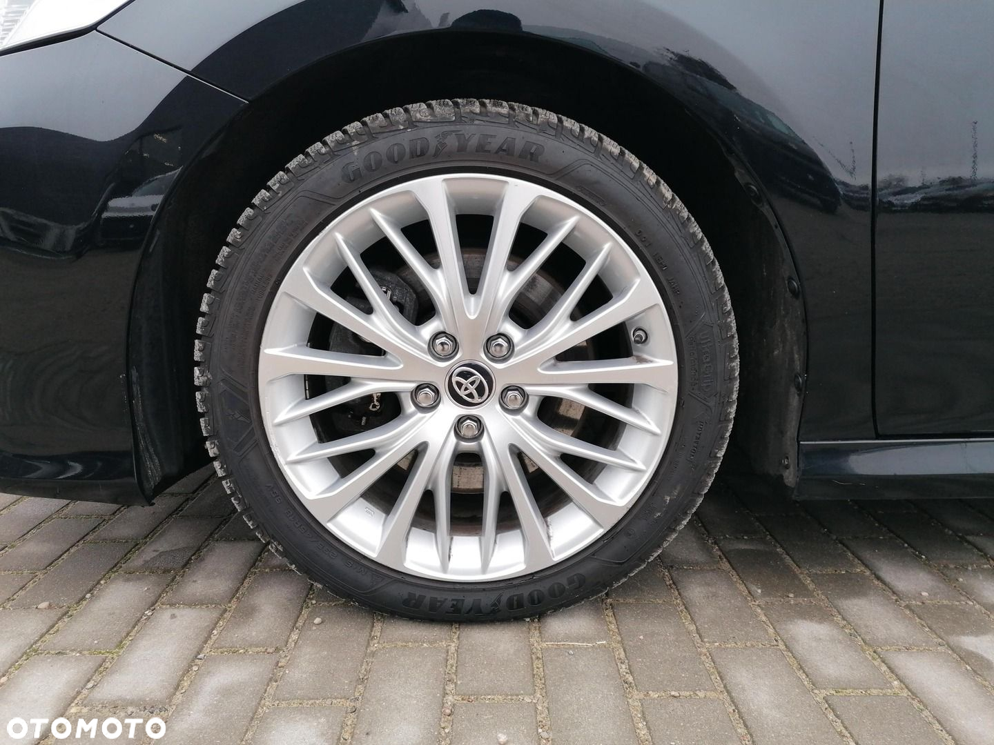Toyota Camry - 20