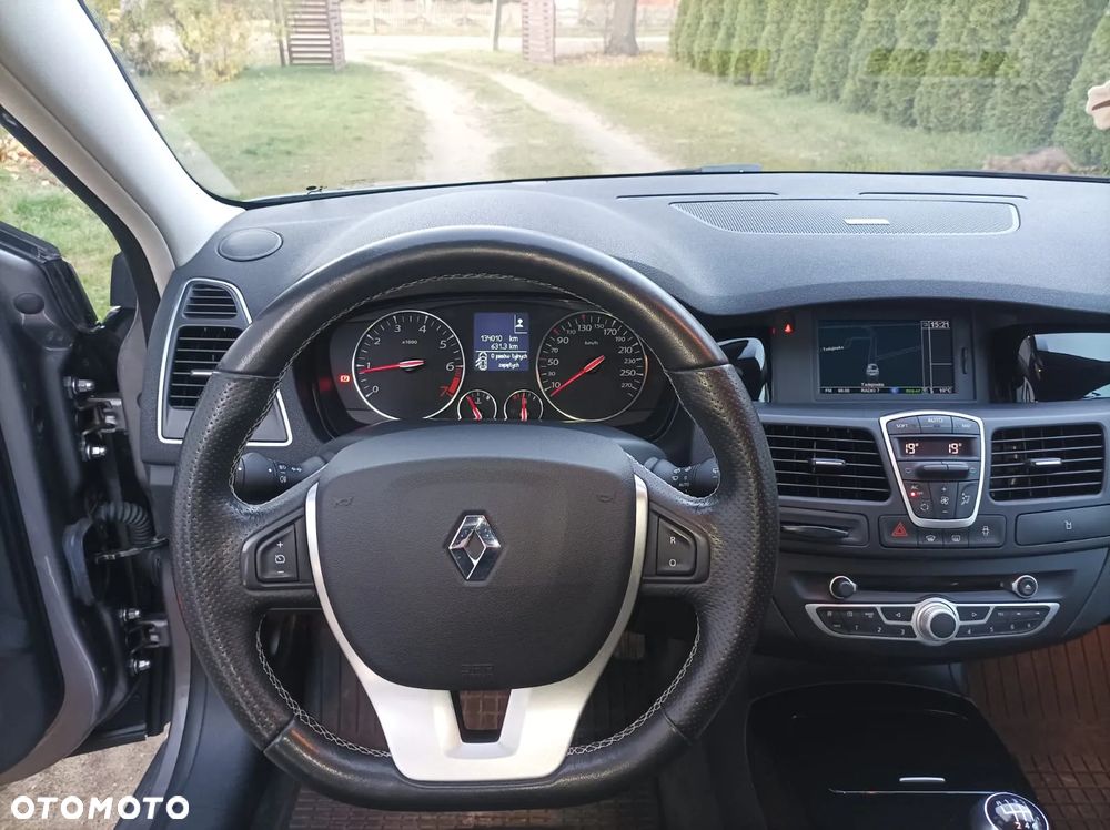 Renault Laguna 2.0 Bose Edition - 9