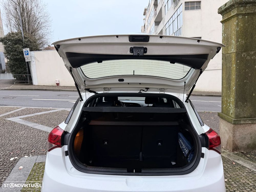 Hyundai i20 1.1 CRDi LED - 25