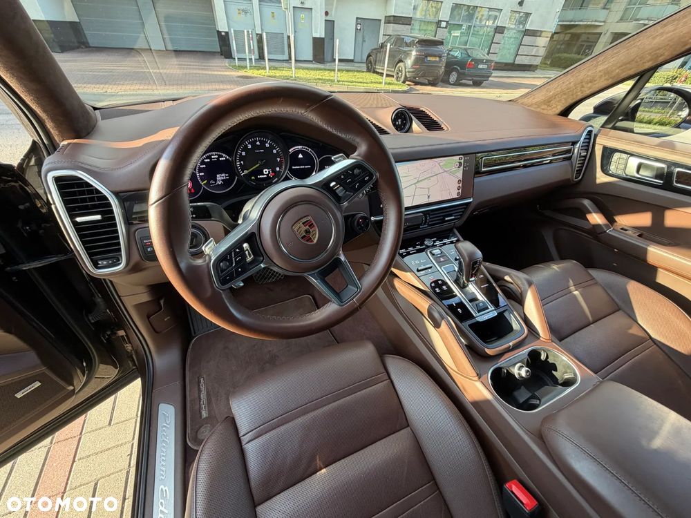 Porsche Cayenne E-Hybrid Platinum Edition - 10