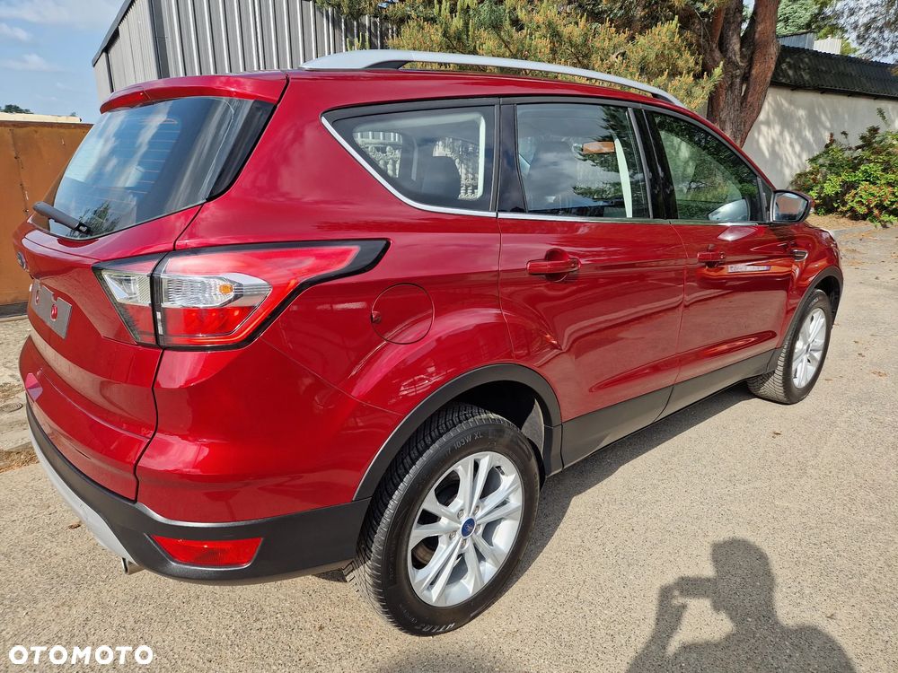 Ford Kuga 1.5 EcoBoost 2x4 Titanium - 2
