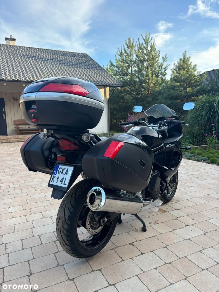 Suzuki GSX - 11