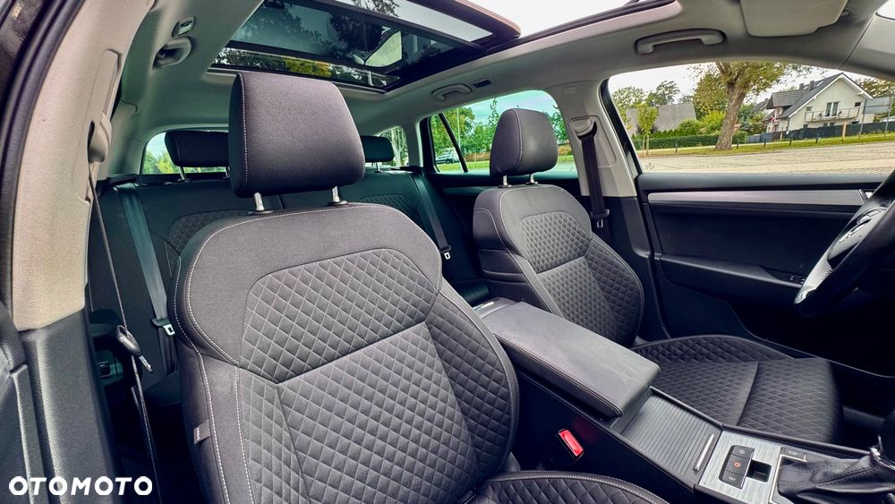 Skoda Superb 2.0 TDI DSG Style - 35