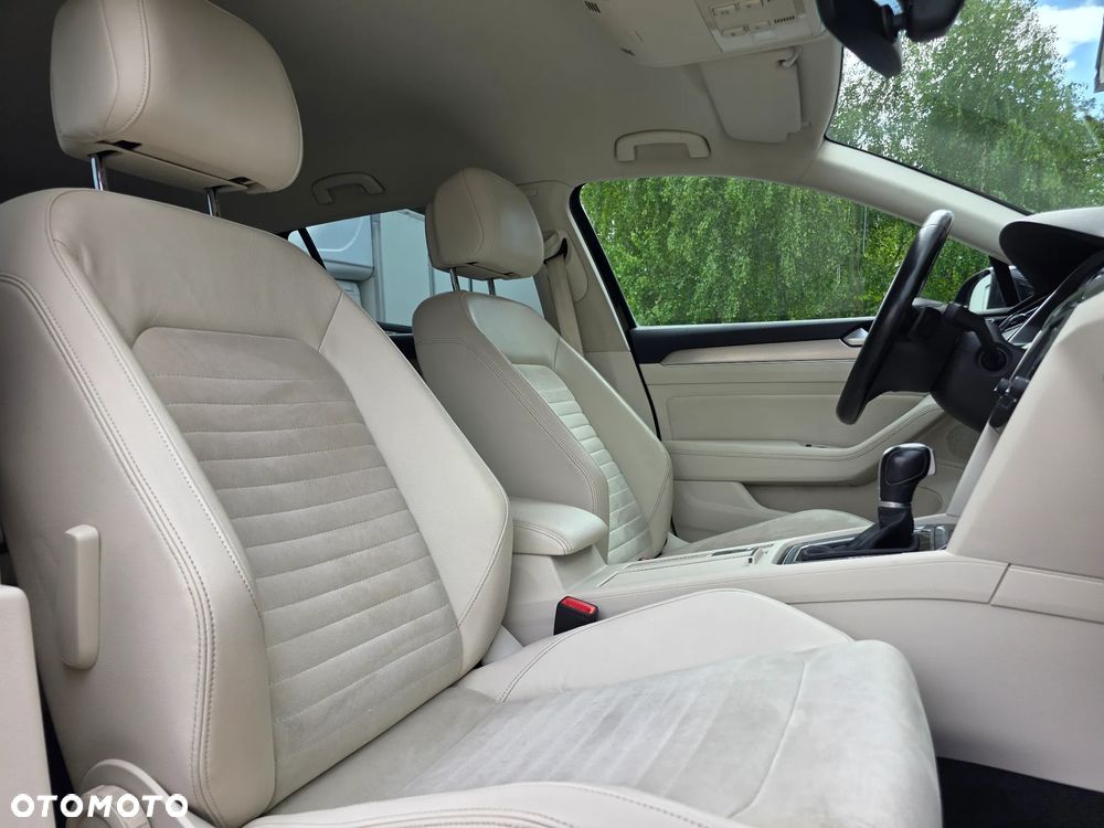 Volkswagen Passat Variant 1.4 TSI BMT ACT Highline DSG - 9