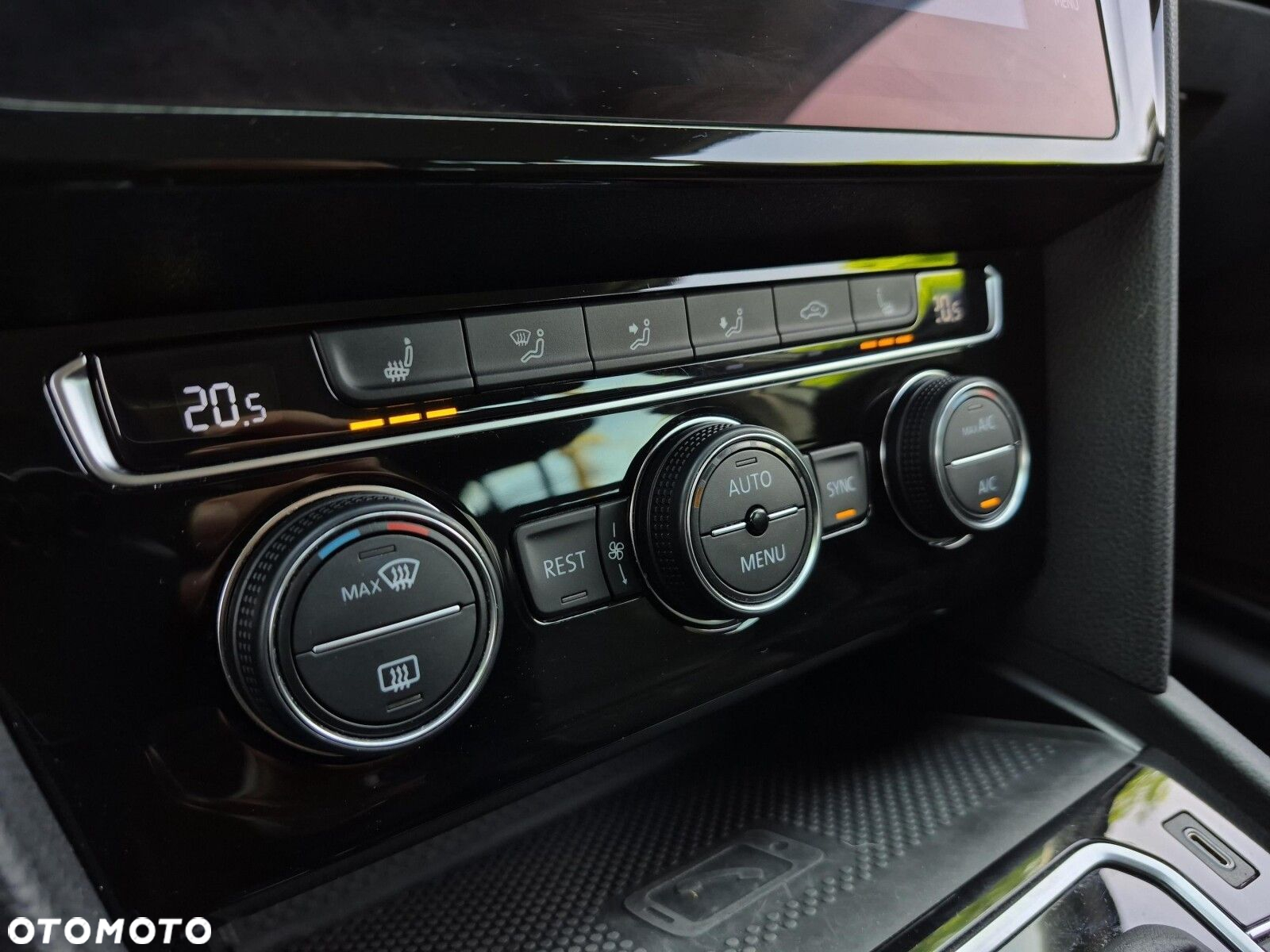 Volkswagen Passat 2.0 TDI Business DSG - 23