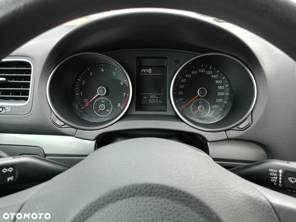 Volkswagen Golf - 8